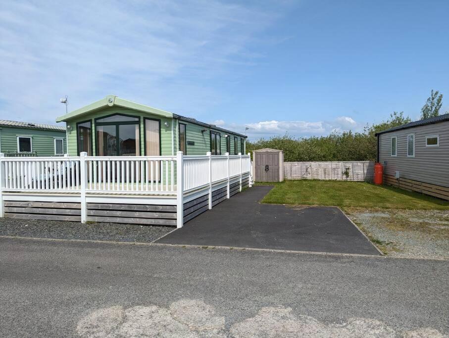 6 Berth Holiday Home On Ocean Edge Near Morecambe Heysham Exterior foto