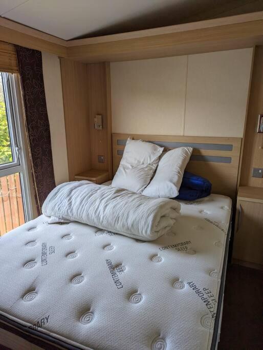 6 Berth Holiday Home On Ocean Edge Near Morecambe Heysham Exterior foto